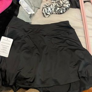 BLACK TENNIS SKIRT!